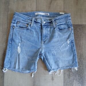 Lovers + Friends Distressed Raw cutoff denim short. Size 26